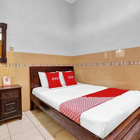 Hotel Oyo 90695 Srikandi Nologaten Jogyakarta Zewnętrze zdjęcie
