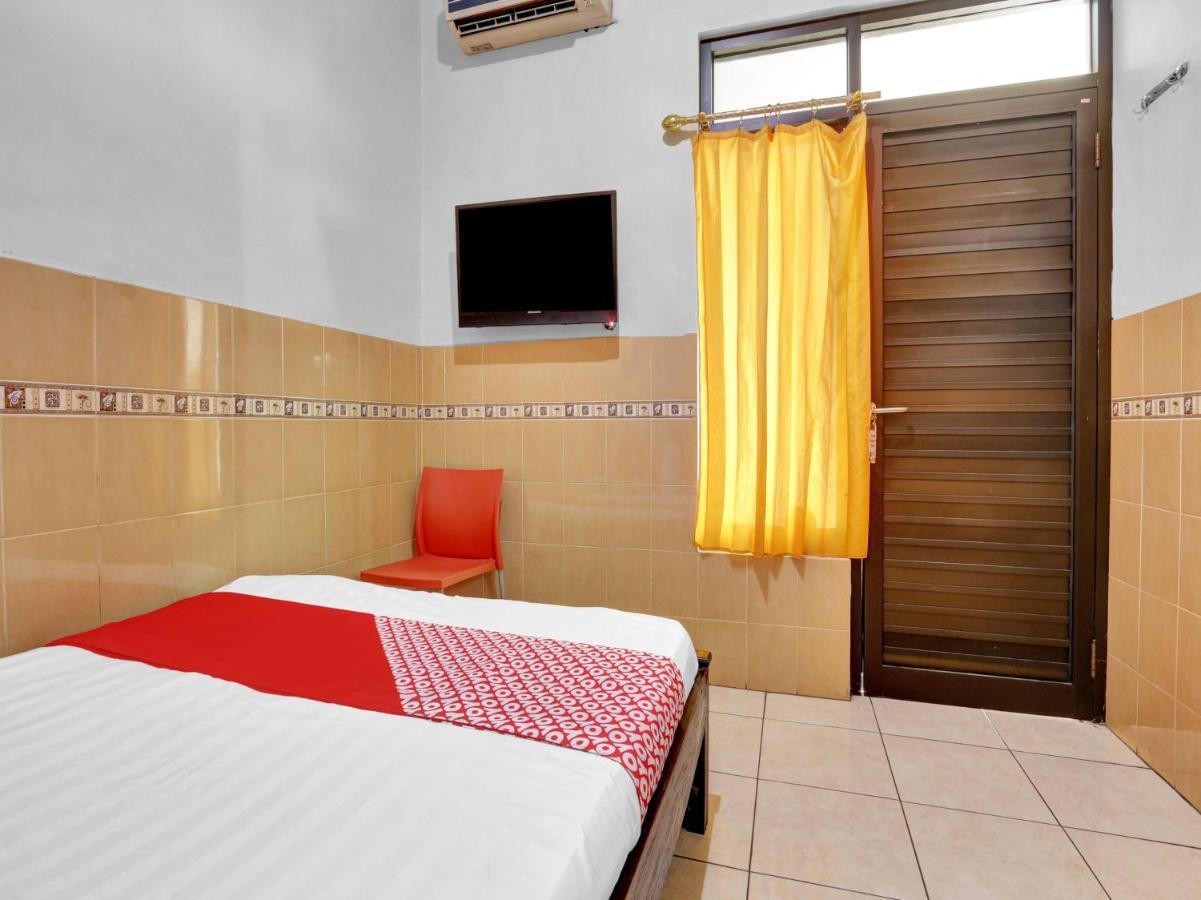 Hotel Oyo 90695 Srikandi Nologaten Jogyakarta Zewnętrze zdjęcie