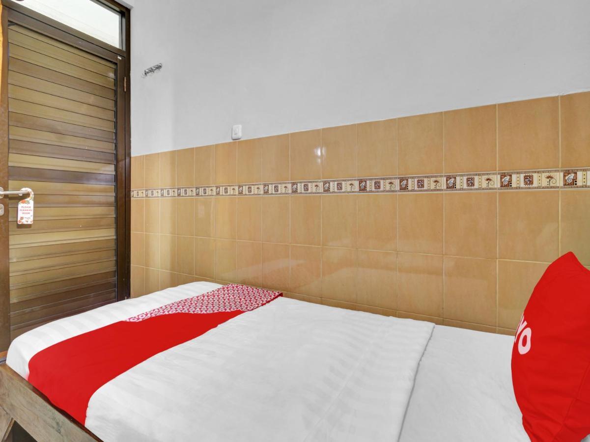 Hotel Oyo 90695 Srikandi Nologaten Jogyakarta Zewnętrze zdjęcie