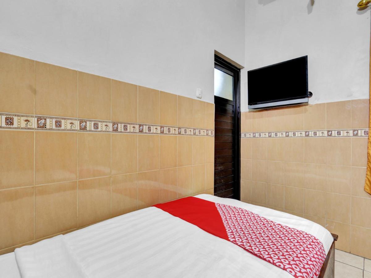 Hotel Oyo 90695 Srikandi Nologaten Jogyakarta Zewnętrze zdjęcie
