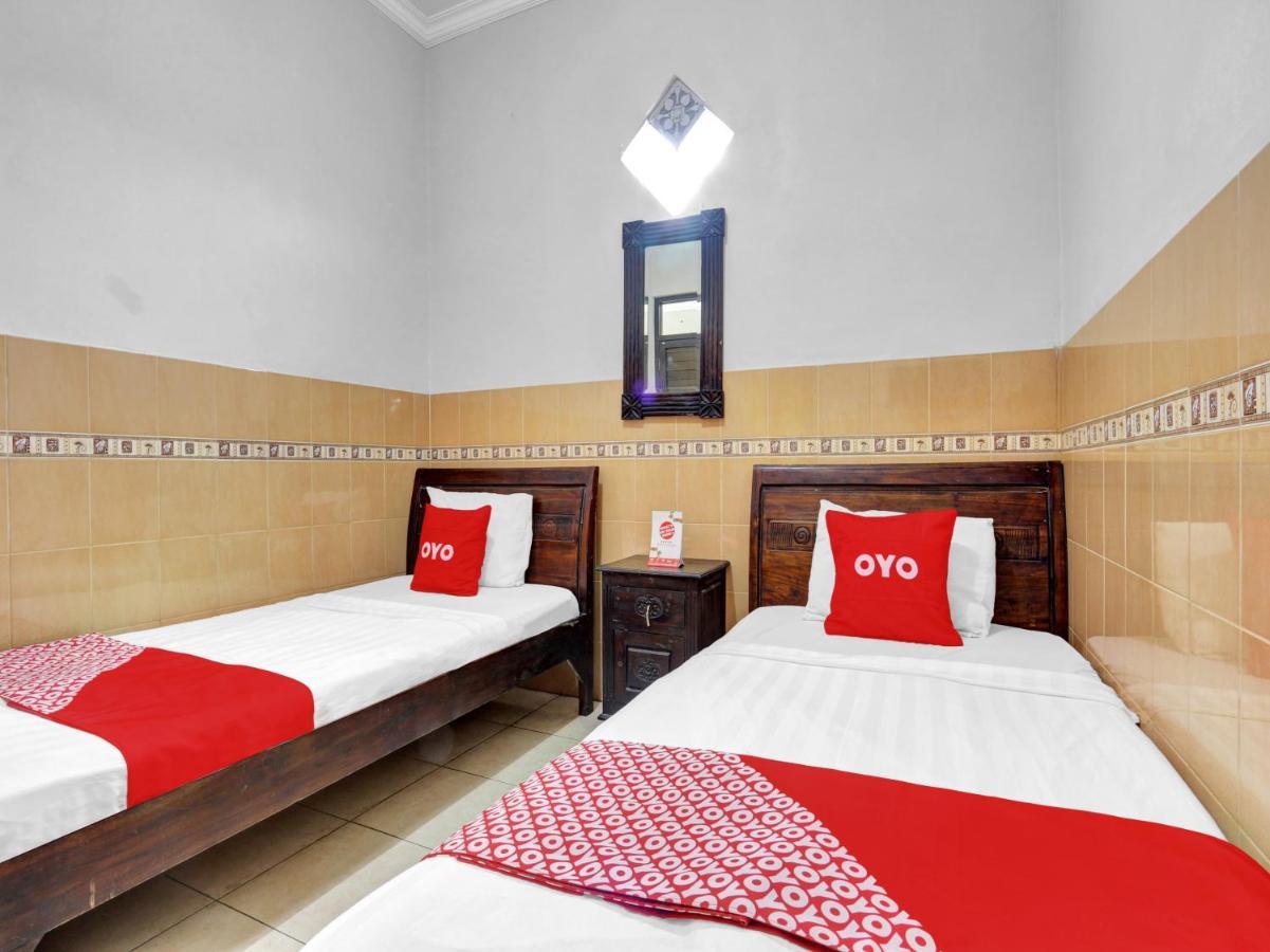 Hotel Oyo 90695 Srikandi Nologaten Jogyakarta Zewnętrze zdjęcie
